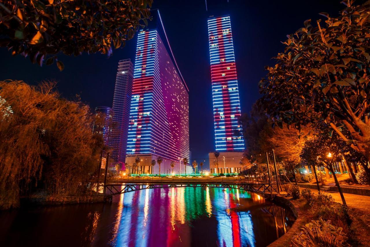 Panorama Orbi City Center Suite Sea View Batumi Exterior foto